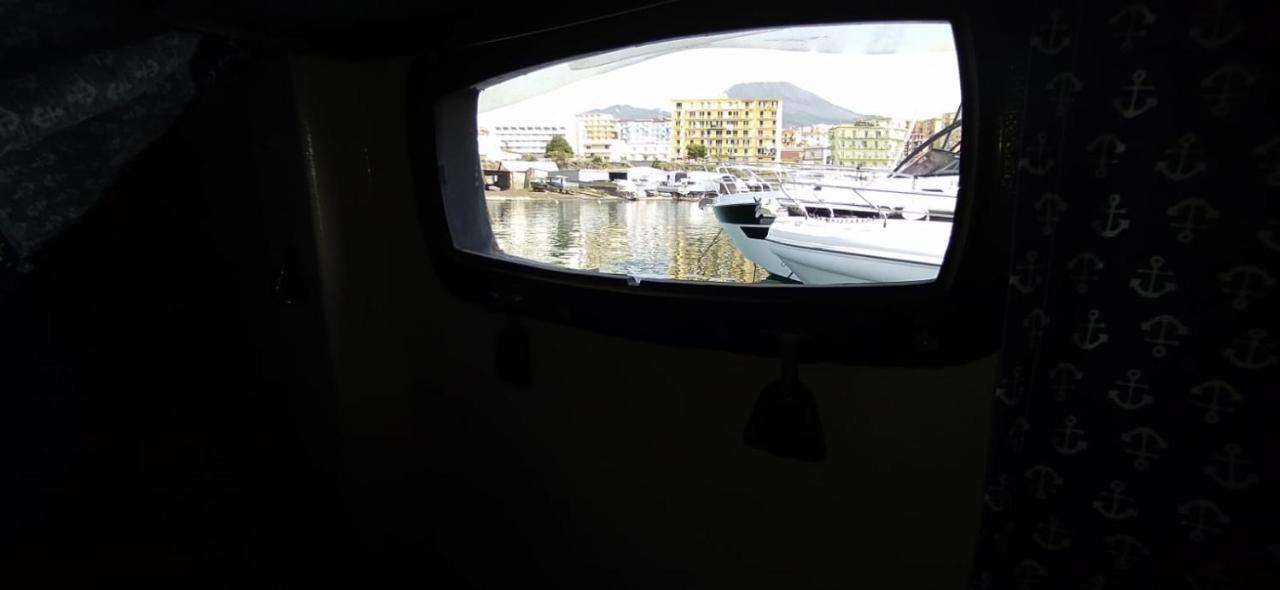 House Boat Hotel Torre del Greco Kültér fotó